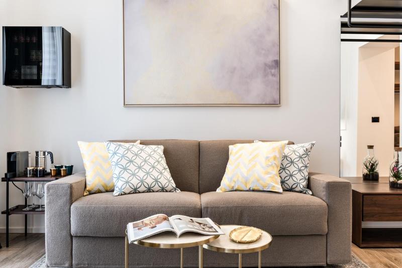 The First Luxury Rooms & Apartments image