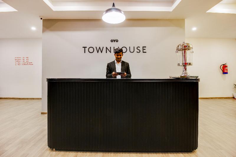 OYO 40027 Royal Palms Shared Serviced Apartment image