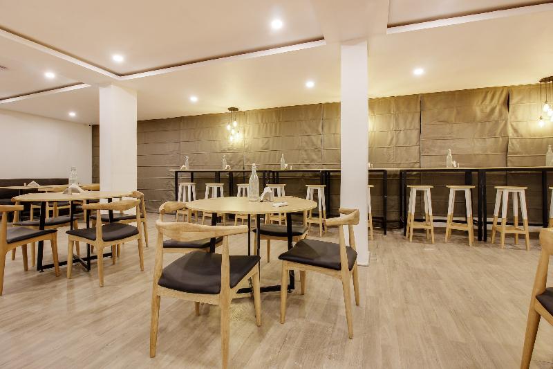OYO 40027 Royal Palms Shared Serviced Apartment image