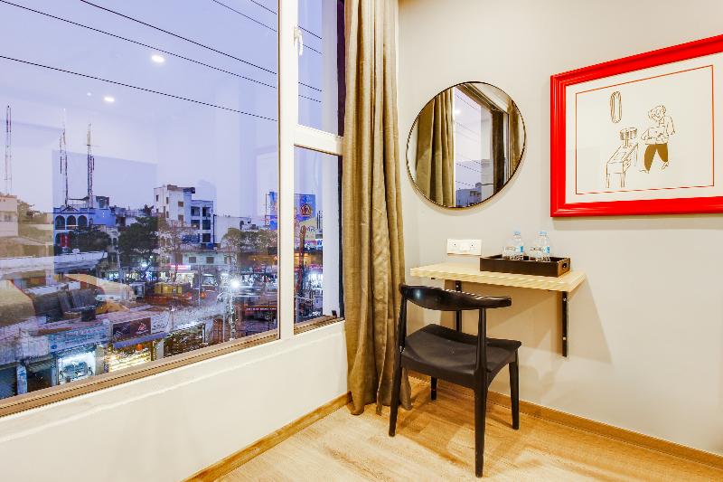 OYO 40027 Royal Palms Shared Serviced Apartment image