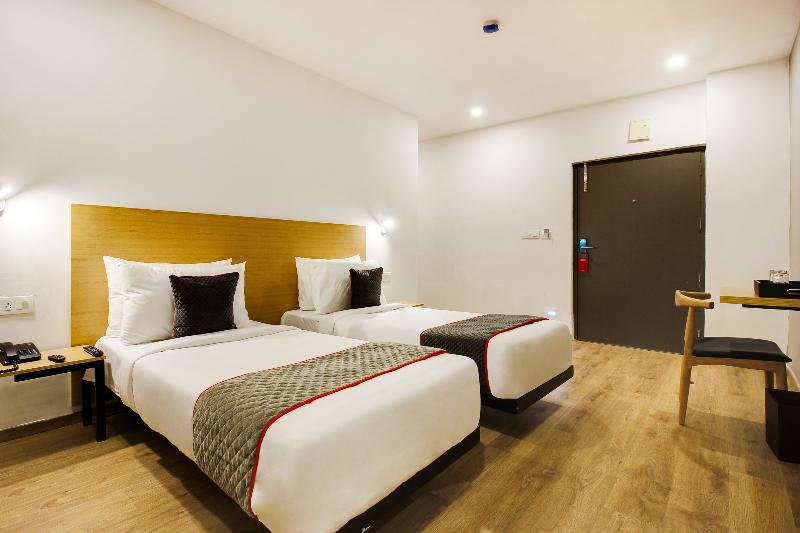 OYO 40027 Royal Palms Shared Serviced Apartment image