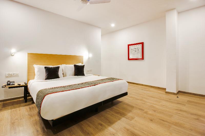 OYO 40027 Royal Palms Shared Serviced Apartment image