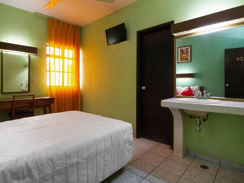 Hotel Canada image