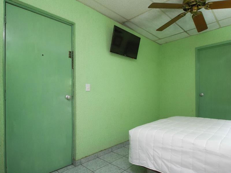 Hotel Canada image