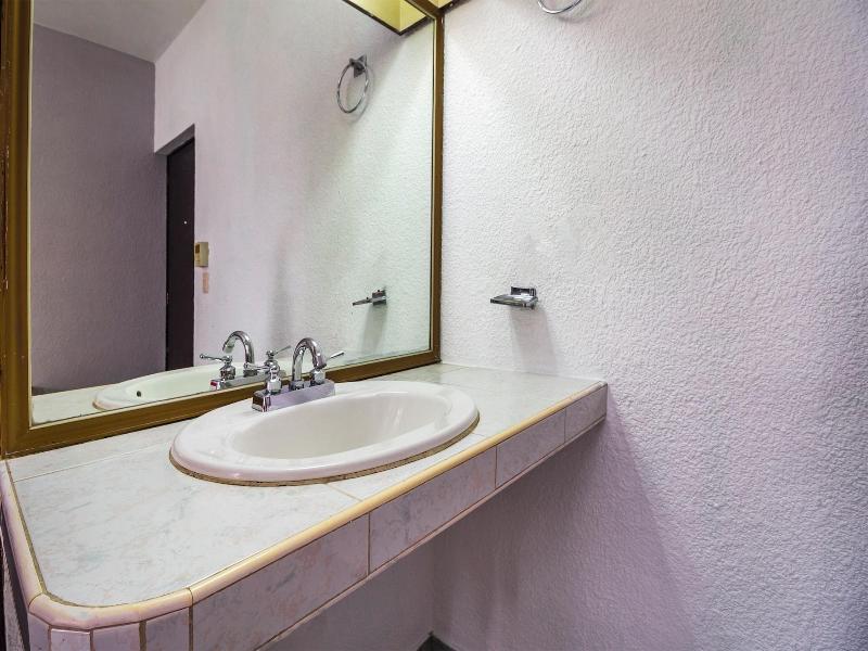Hotel Canada image