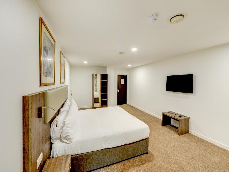 OYO Plymouth Central Hotel image