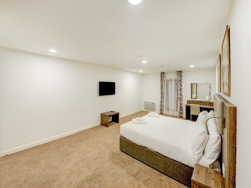 OYO Plymouth Central Hotel image