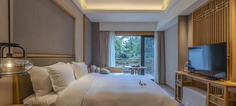 Xiangyuan Yungu Holiday Hotel image