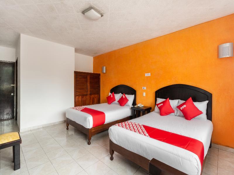 OYO Hotel Casa Blanca image