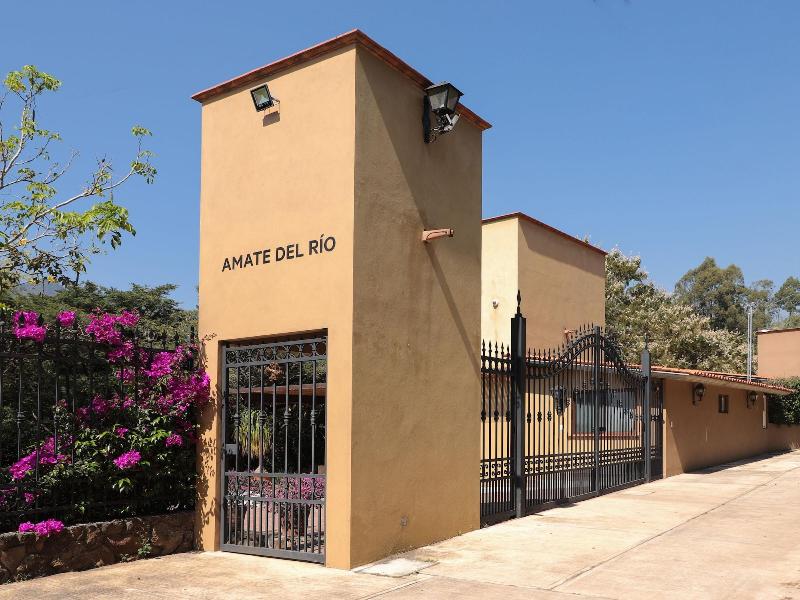 Hotel Amate del Río image