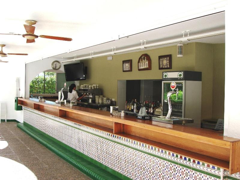 Villa Naranjos image