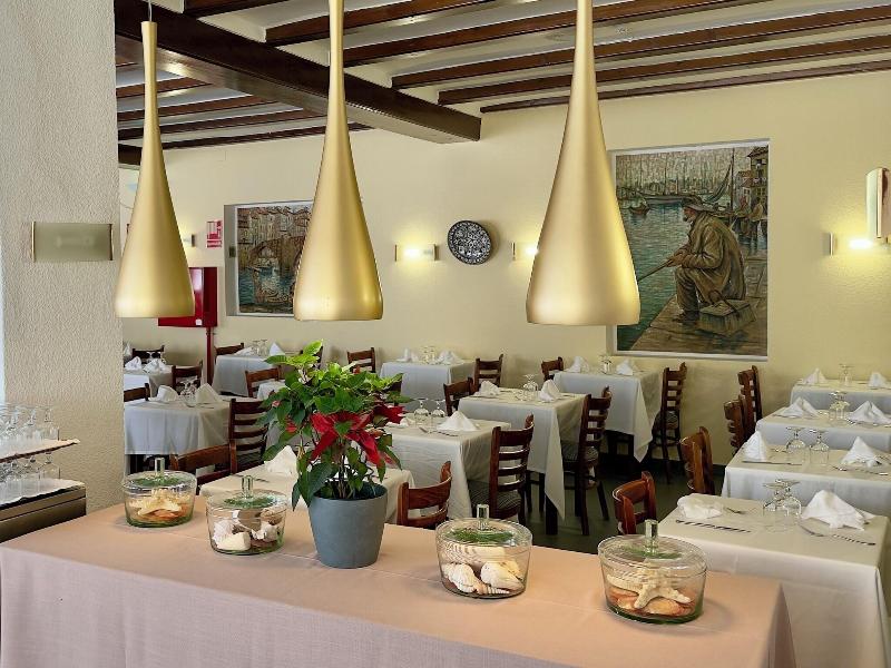 Villa Naranjos image