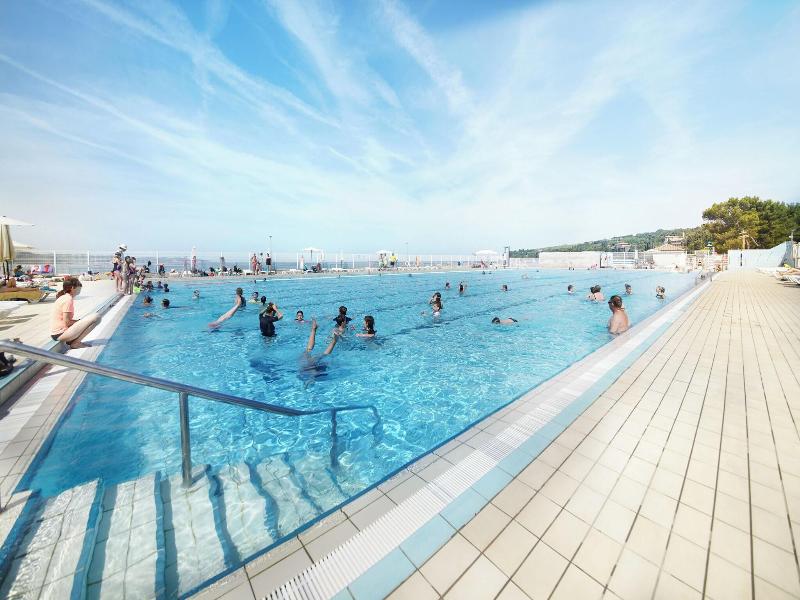 Villa Bor image