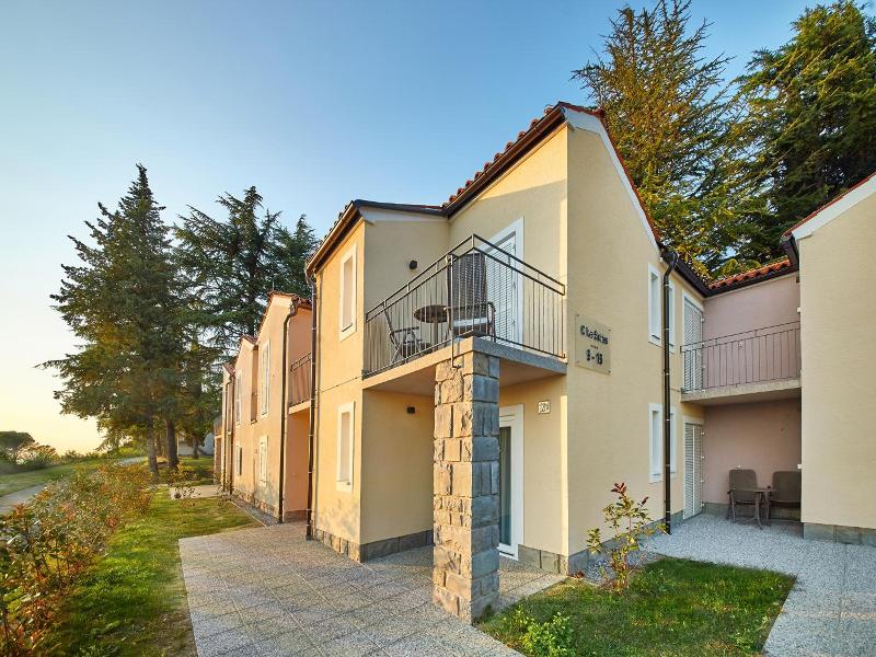 Villa Bor image