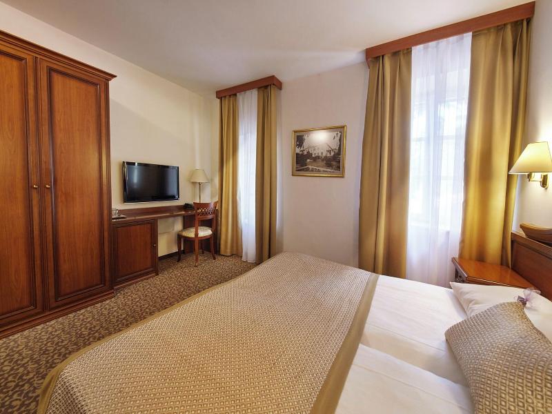 Villa Bor image