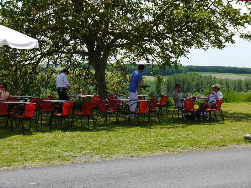 Logis Auberge De Crissay image