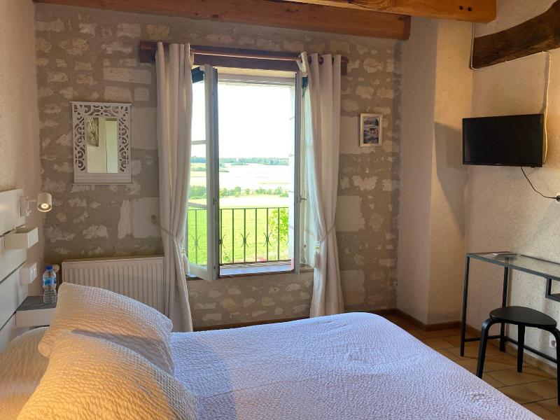 Logis Auberge De Crissay image