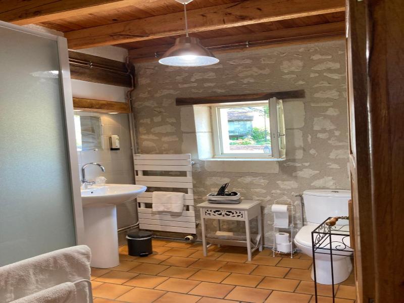 Logis Auberge De Crissay image