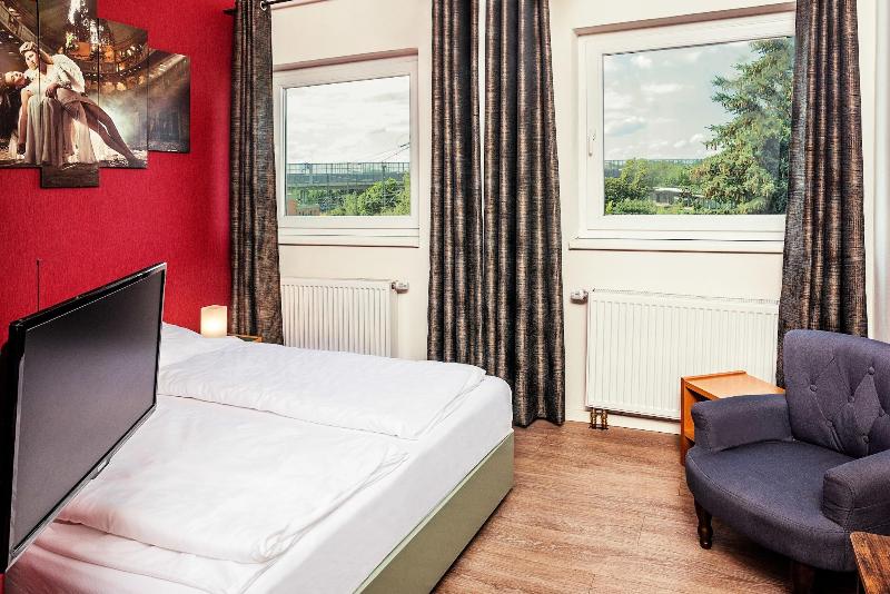 Hotel SleepInn Volkspark - Adult Only image