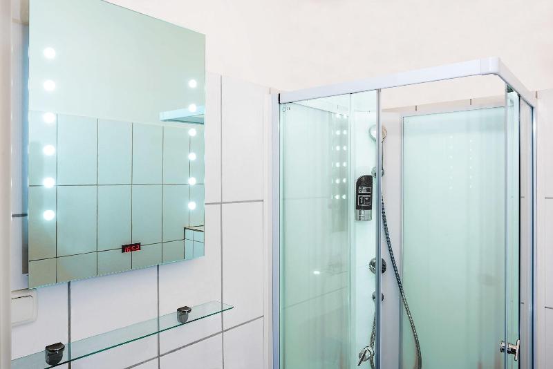 Hotel SleepInn Volkspark - Adult Only image