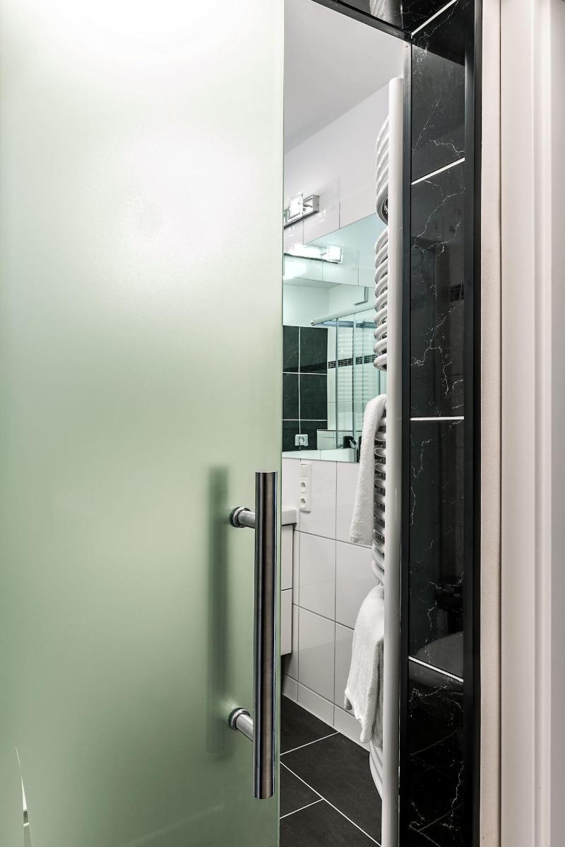 Hotel SleepInn Volkspark - Adult Only image