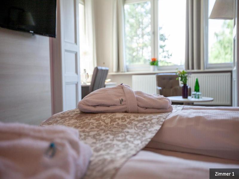 Hotel See Villa image