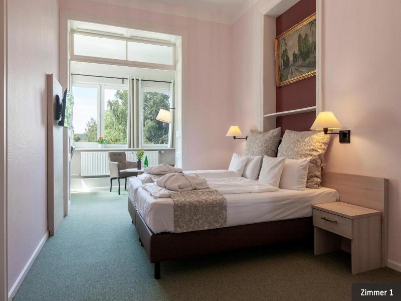 Hotel See Villa image