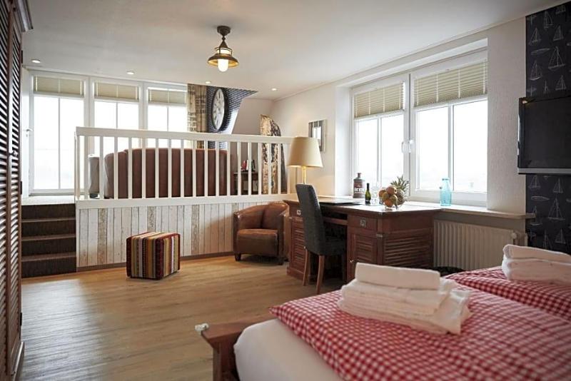 Bernstein Hotel Bootshaus image