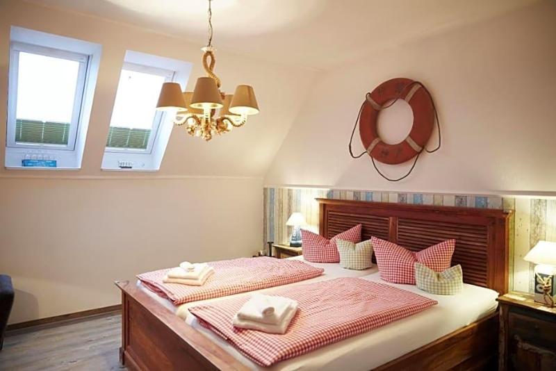 Bernstein Hotel Bootshaus image