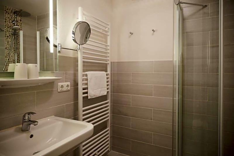 Bernstein Hotel Bootshaus image