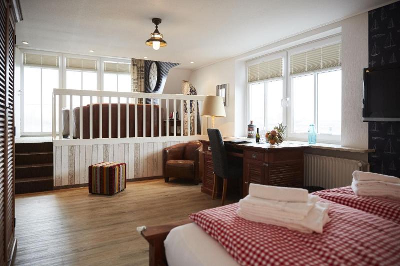 Bernstein Hotel Bootshaus image