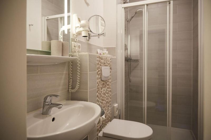 Bernstein Hotel Bootshaus image