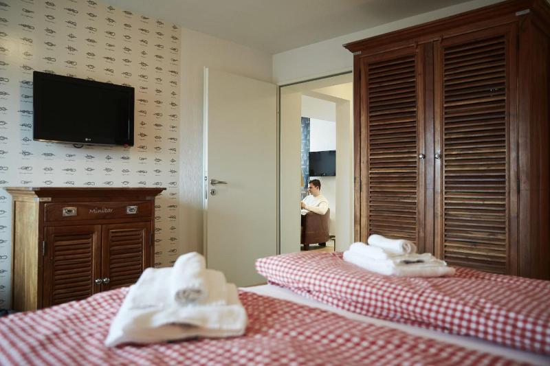 Bernstein Hotel Bootshaus image