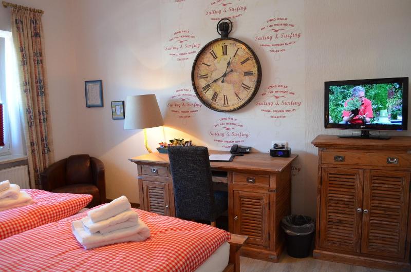 Bernstein Hotel Bootshaus image
