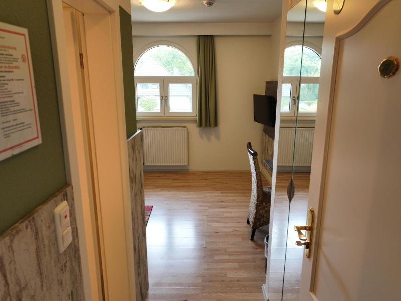 Meyerhof Heiligenrode image
