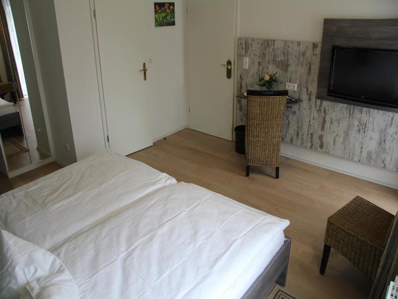 Meyerhof Heiligenrode image