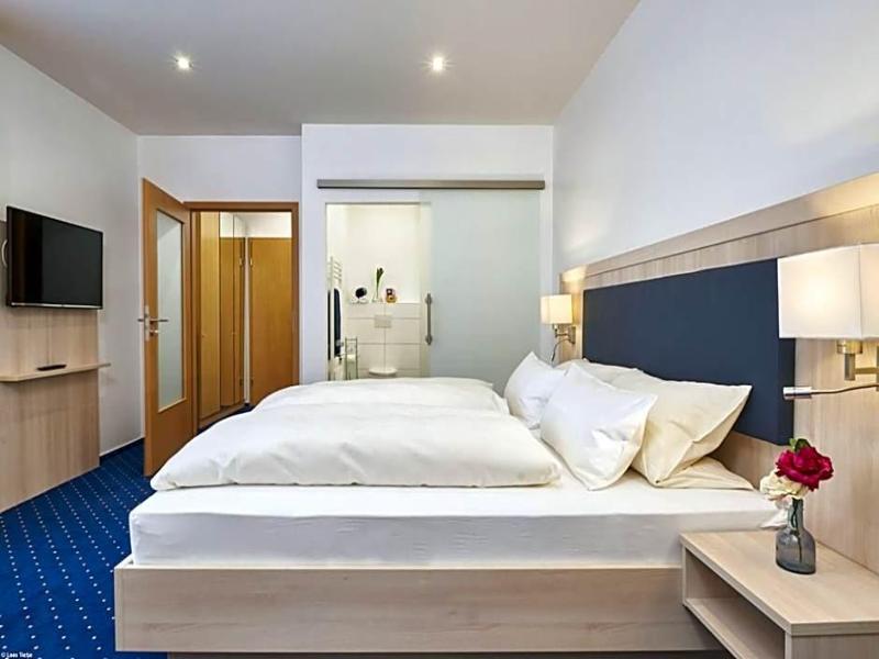 Hotel Bonamari image