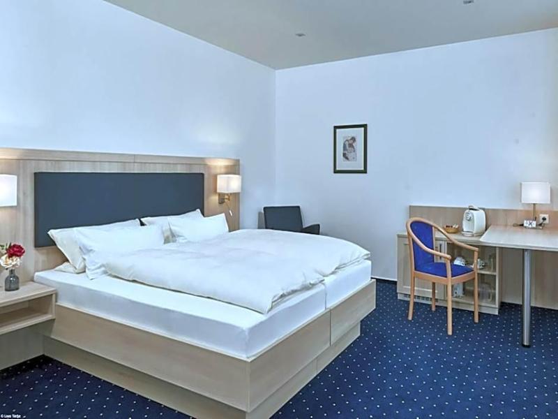 Hotel Bonamari image