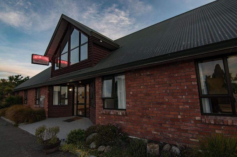 Snow Denn Lodge - Hostel