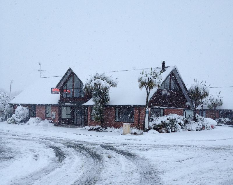 Snow Denn Lodge - Hostel