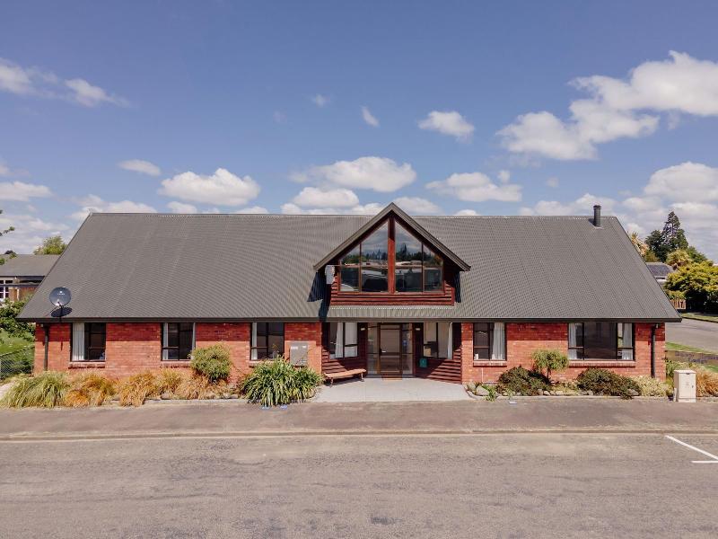 Snow Denn Lodge - Hostel
