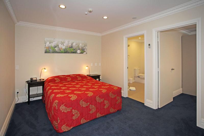 Tuakau Hotel image