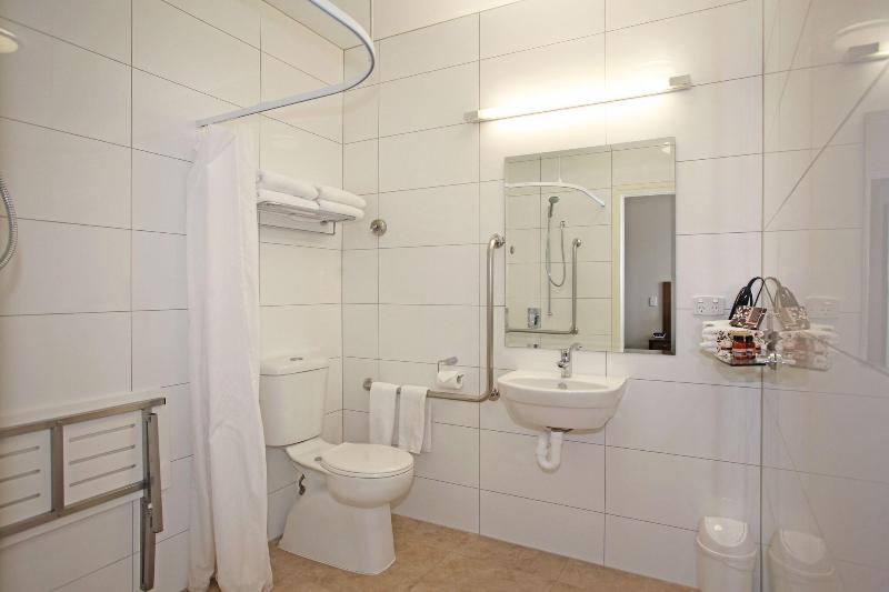 Tuakau Hotel image