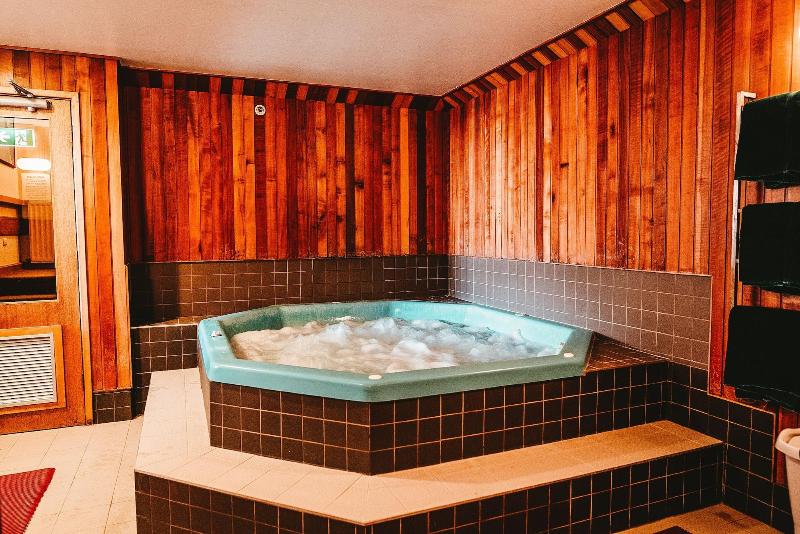 Boonoona Ski Lodge image