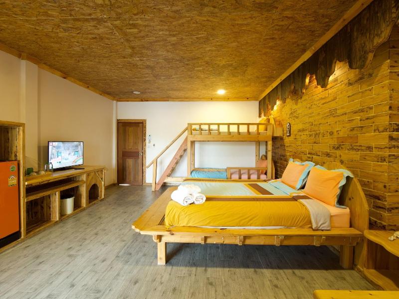 Tamnanpar Resort image