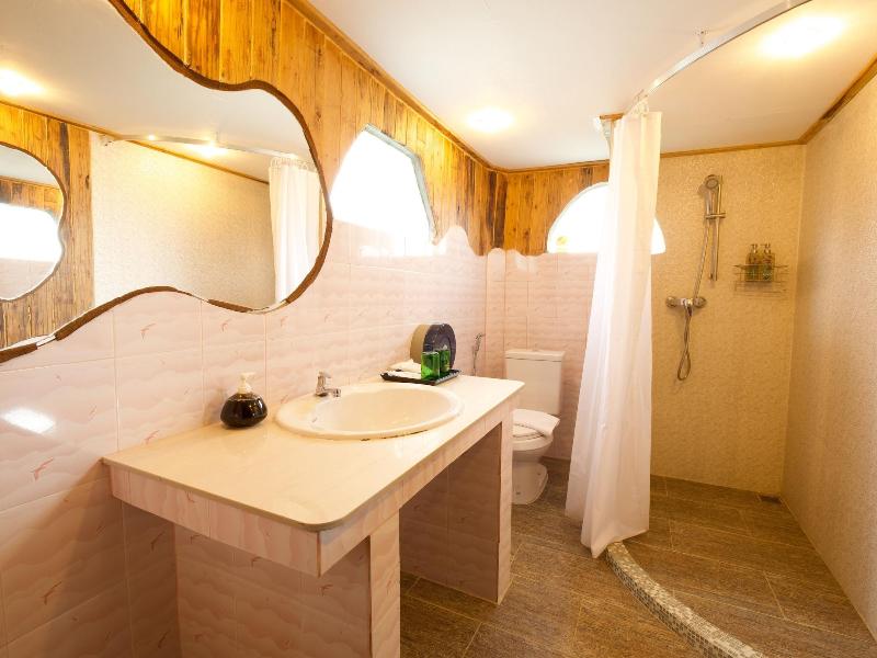 Tamnanpar Resort image
