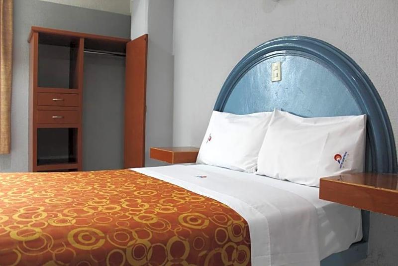 Hotel Central image