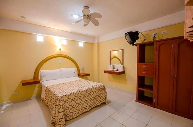 Hotel Central image
