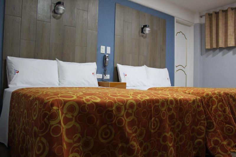 Hotel Central image