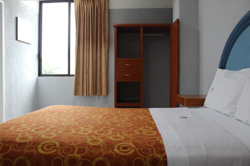 Hotel Central image
